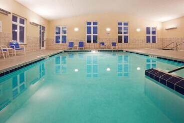 Holiday Inn Express Hotel & Suites Antigo, An Ihg