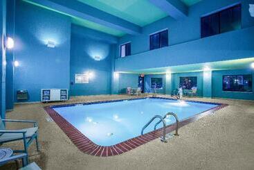 Holiday Inn Express Hotel & Suites Lewisburg, An Ihg
