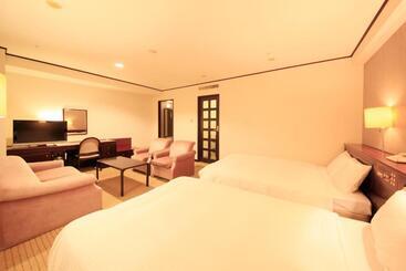 Quintessa Hotel Ogaki