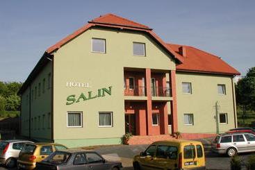 호텔 Salin