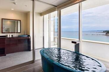 בית מלון כפרי Sanrakuso