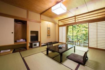 Hotel Osawa Onsen Sansuikaku