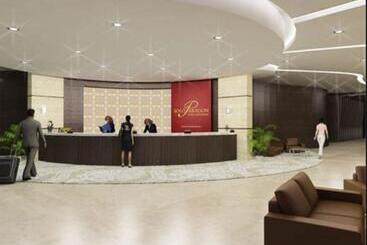 בית מלון כפרי Solo Paragon  & Residences