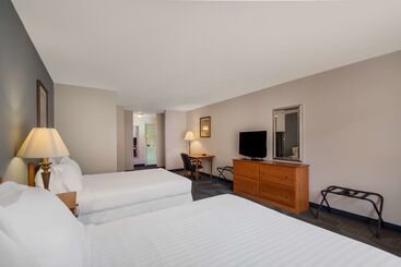 Surestay Plus Hotel By Best Western Berkeley Springs