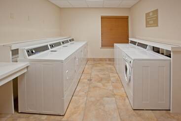 شقة فندقية Candlewood Suites Houston The Woodlands, An Ihg