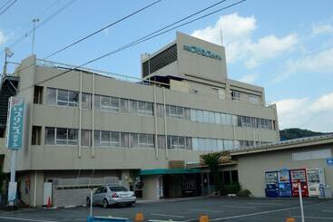 هتل Amakusa Prince