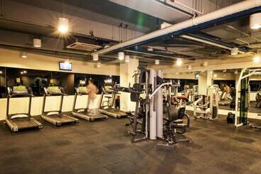 בית מלון כפרי Borneo Royale