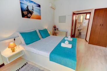 هتل City Point Rooms