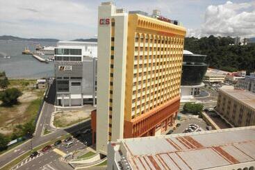 בית מלון כפרי Gaya Centre