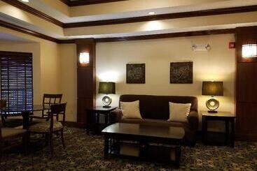 호텔 Staybridge Suites Rogers   Bentonville, An Ihg