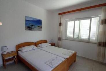 דירה Accommodation Drasko