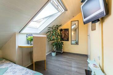 آپارتمانهای توریستها Apartments Sara