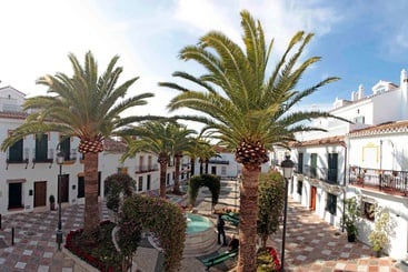 Doce Lunas Beauchic Hotel