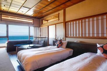 Отель Awaji Yumesenkei