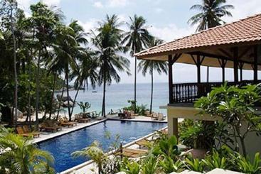 ホテル D'Coconut Lagoon