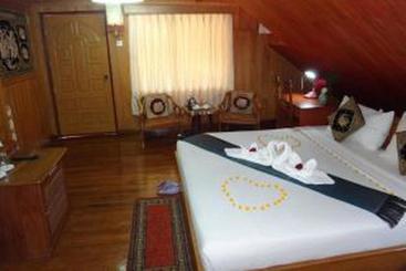 هتل Hill Top Villa