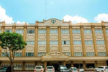 ホテル Le President