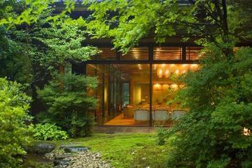 בית מלון כפרי Yamashiro Onsen Midori No Yado Bansyoukaku