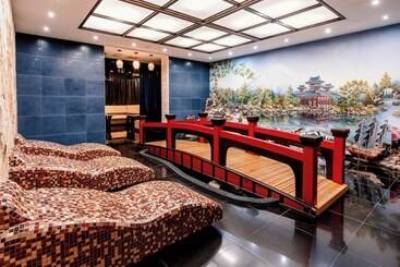 هتل President Resort