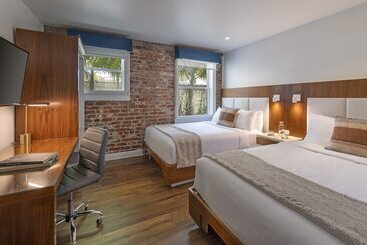 فندق Riviera Beach House