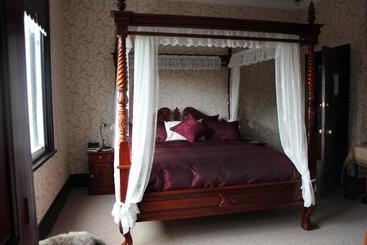 هتل Safari Lodge