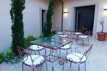 هتل Villa Monter