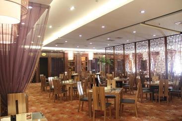 هتل Yanbian International