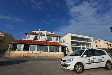 ペンション Delfin