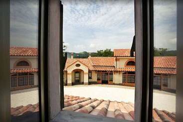 茅舍 Borghetto Di Brola   Relais De Charme