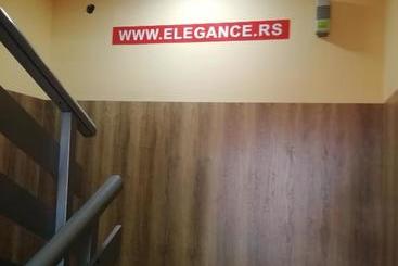 هتل Accommodation Elegance