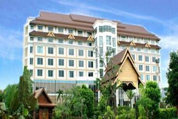 Отель Arawan Riverside