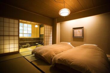 فندق Araya Totoan