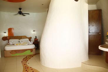 هتل Boracay West Cove
