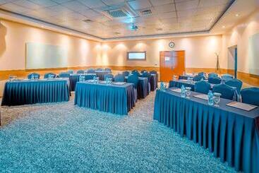 هتل Ramada Ulaanbaatar Citycenter