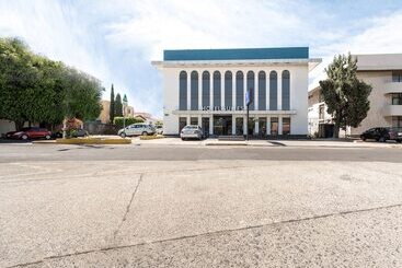 فندق Suites Internacional