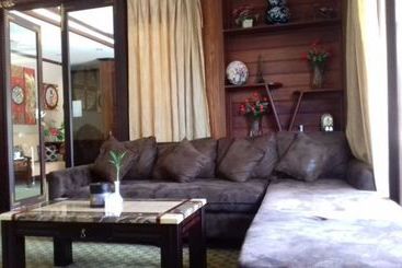 בית מלון כפרי Lao Home