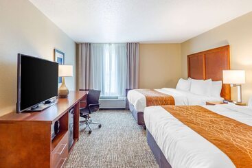 فندق Comfort Inn Dekalb  Adjacent The University