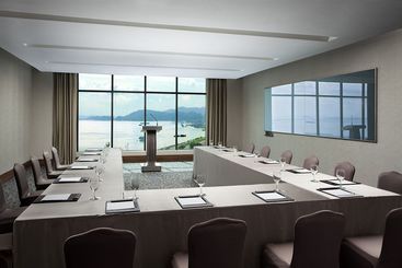 هتل Four Points By Sheraton Sandakan