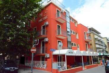 בית מלון כפרי Me.be New