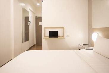 هتل Red Planet Manila Malate Mabini