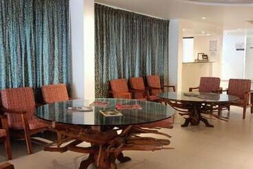 בית מלון כפרי Sea Face