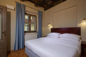 Charles Bridge Rooms & Suites By Sivek Hotels