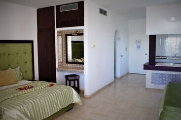 酒店 Residence Ain Meriem