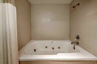 فندق Best Value Inn