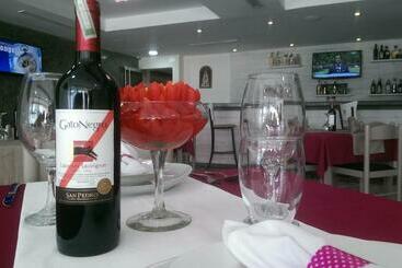 Hotel Colibrí Suites