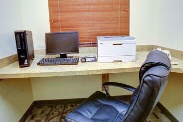 ホテル Comfort Suites