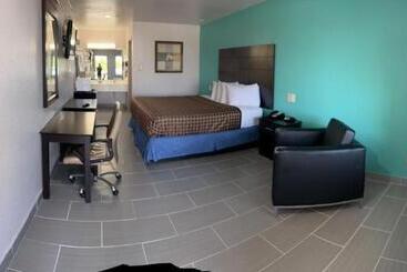 فندق Country Hill Inn & Suite Eagle Pass