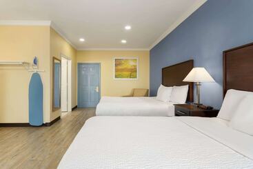 فندق Days Inn & Suites By Wyndham Dfw Airport South Euless