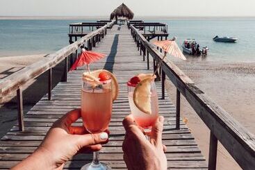 בית מלון כפרי Dugong Beach Lodge