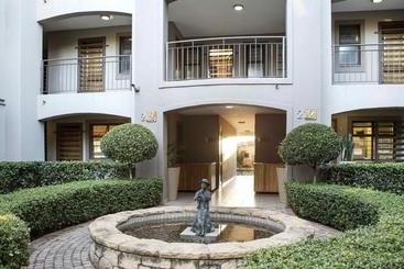 Отель Faircity Grosvenor Gardens